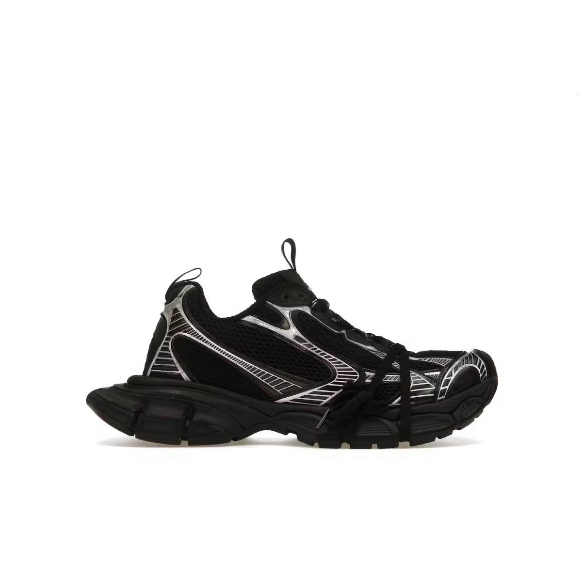 عکس تبلیغاتی از کفش بالنسیاگا ۳XL مشکی مناسب استایل خیابانی تصویر کتونی Balenciaga 3XL مشکی از نمای جانبی